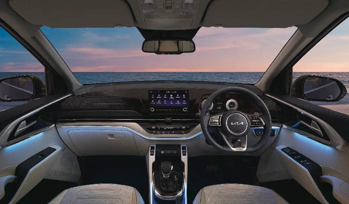 Kia - Carens Prestige Plus - Car Rentals Near me - Used Cars Near me - Exclusive Concierge Club.webp